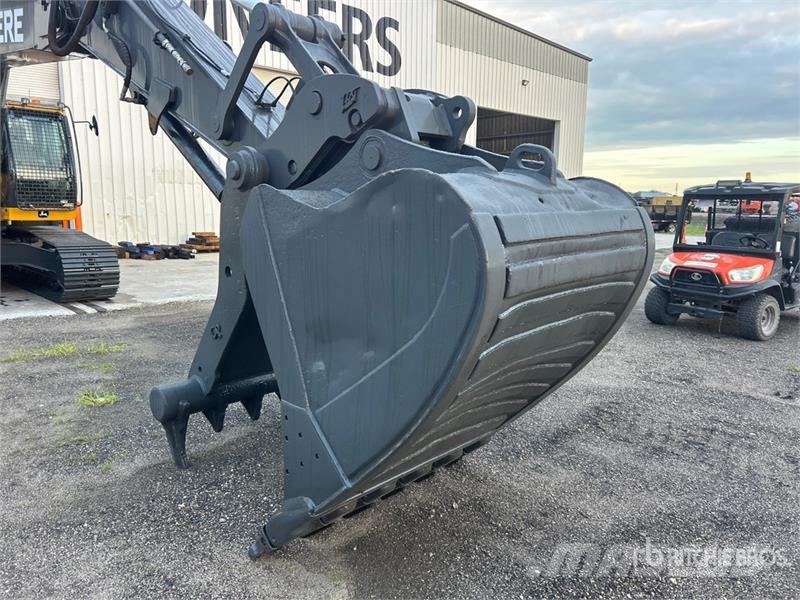 John Deere 350G LC Tracked Excavator حفارات زحافة