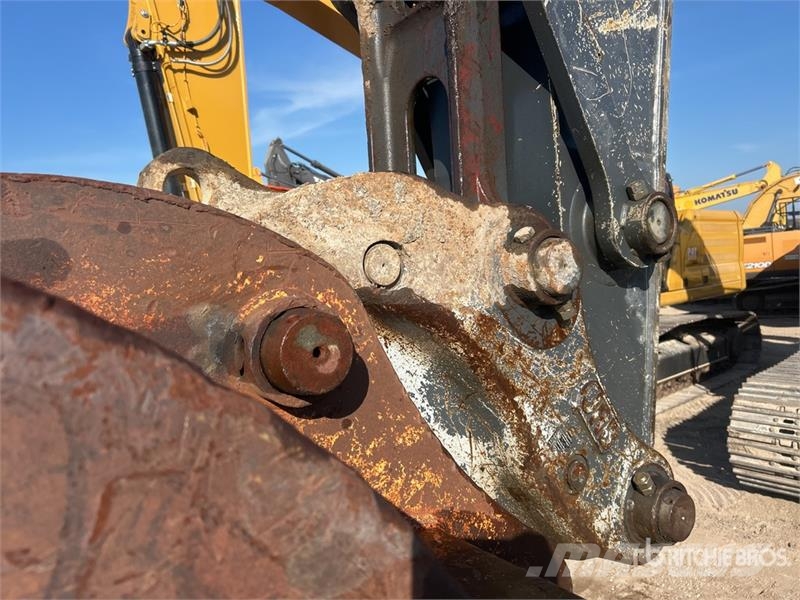 John Deere 350G LC Tracked Excavator Kāpurķēžu ekskavatori