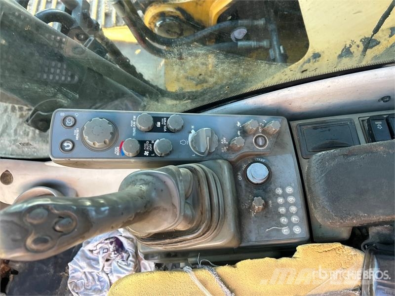 John Deere 350G LC Tracked Excavator Roomikekskavaatorid