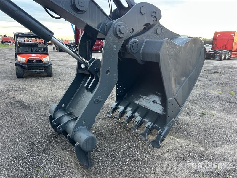John Deere 350G LC Tracked Excavator حفارات زحافة