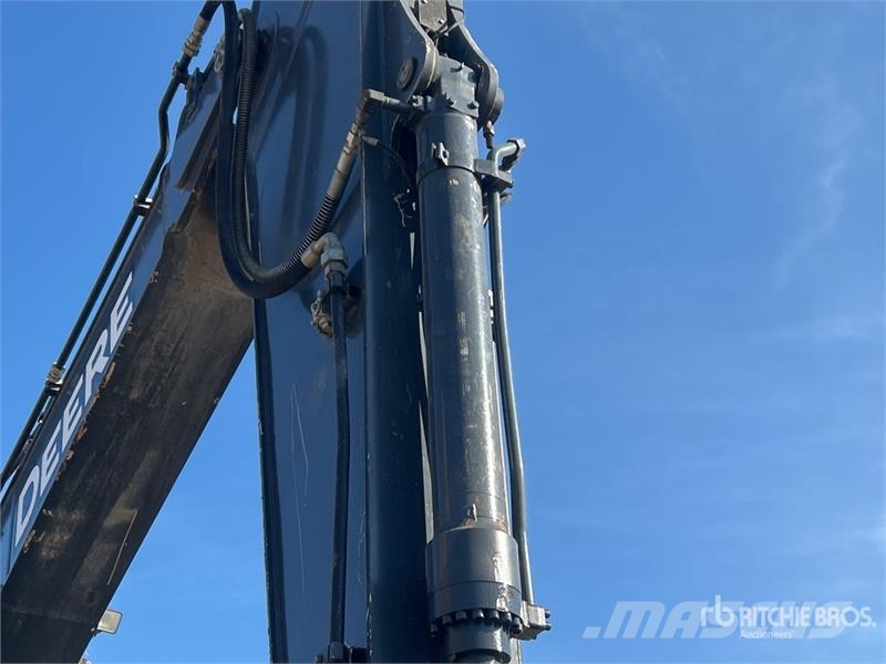 John Deere 350G LC Tracked Excavator Kāpurķēžu ekskavatori