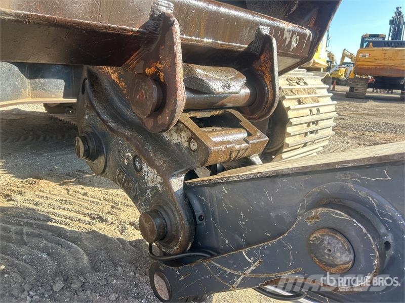 John Deere 350G LC Tracked Excavator Kāpurķēžu ekskavatori
