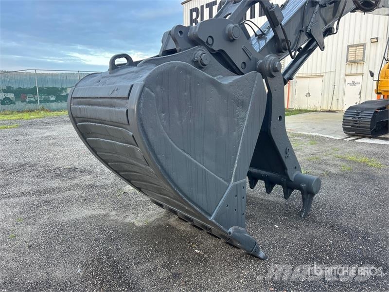 John Deere 350G LC Tracked Excavator حفارات زحافة