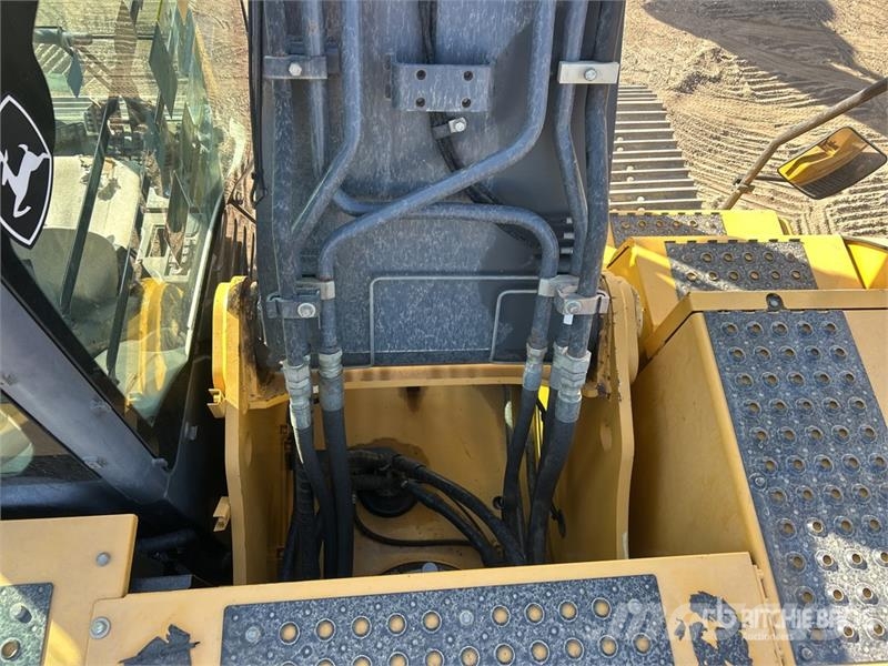 John Deere 350G LC Tracked Excavator Kāpurķēžu ekskavatori
