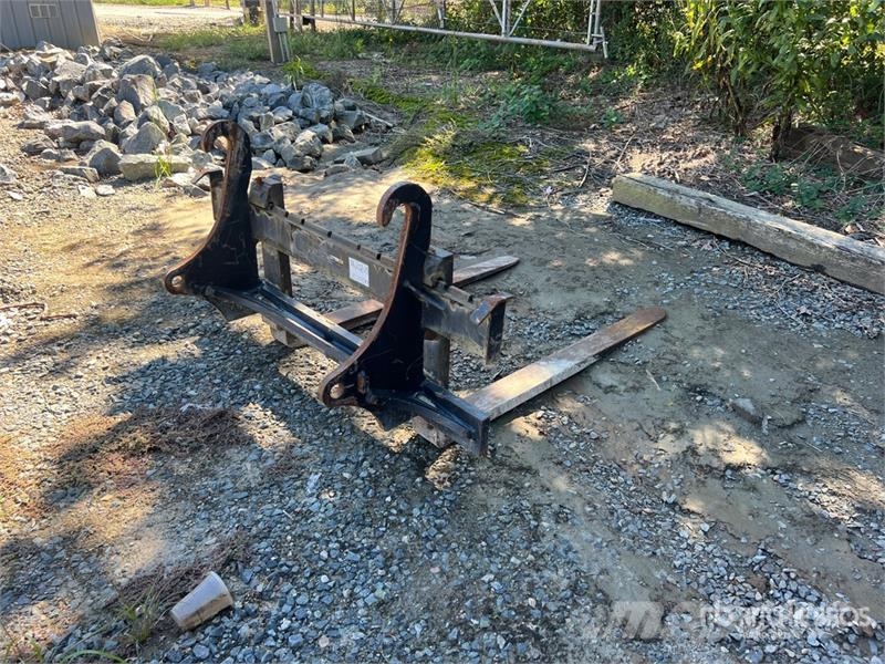 John Deere 37 in Backhoe Forks Vilice