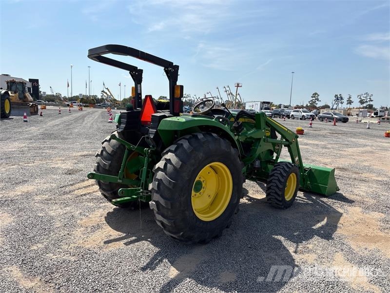 John Deere 4044M 4WD Utility Tractor Kompakttraktorer