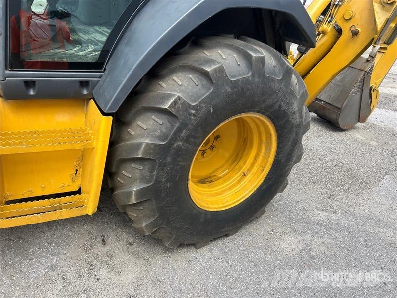 John Deere 410G Ekskavatori-iekrāvēji