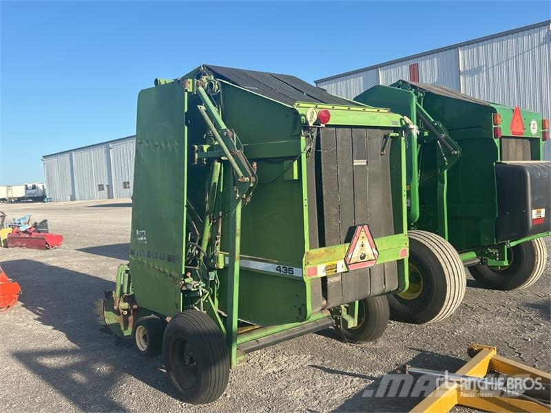 John Deere 435 Рулонные пресс-подборщики
