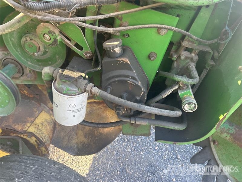John Deere 435 Рулонные пресс-подборщики