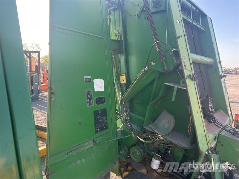 John Deere 435 Рулонные пресс-подборщики