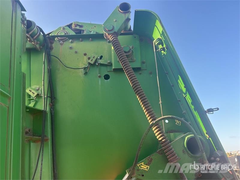 John Deere 435 Рулонные пресс-подборщики
