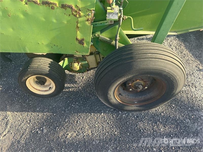 John Deere 435 Рулонные пресс-подборщики