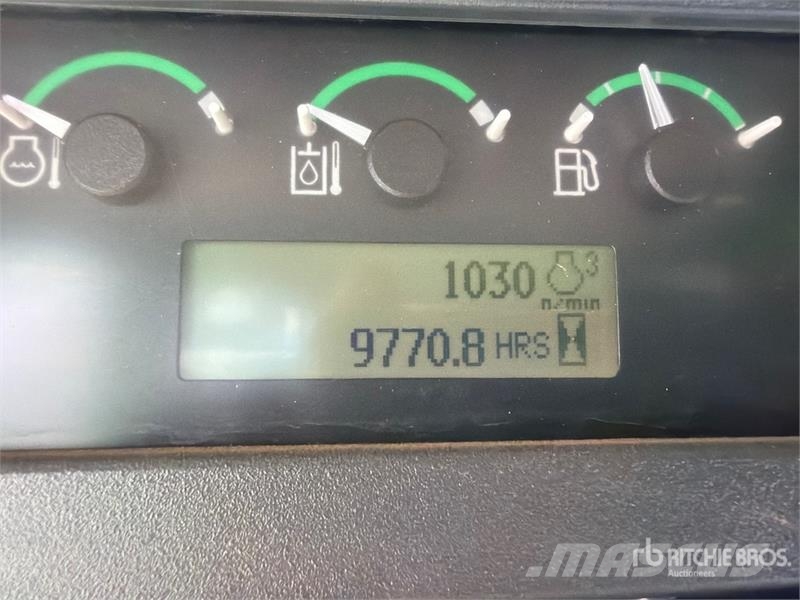 John Deere 437C Mežizstrāde- Citi