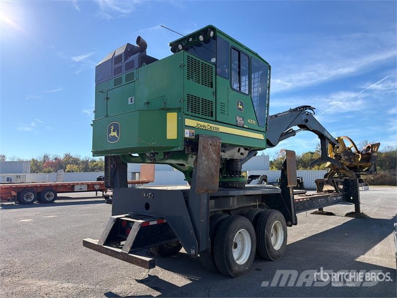 John Deere 437C Mežizstrāde- Citi