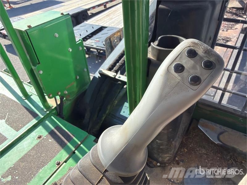 John Deere 437C Mežizstrāde- Citi