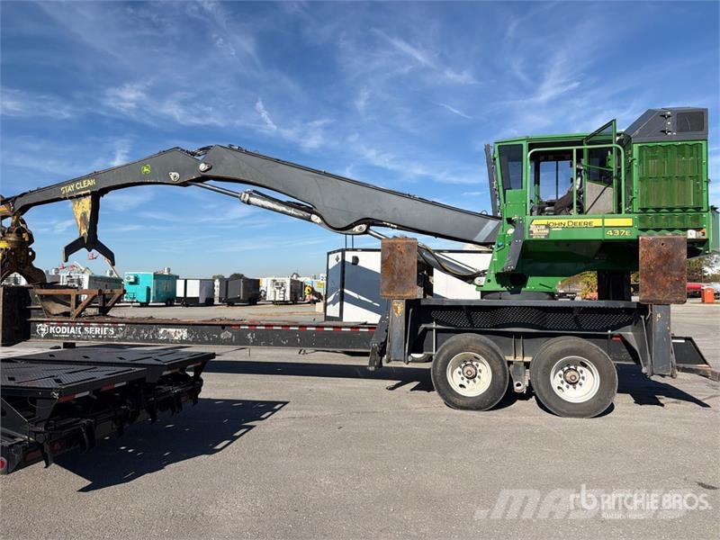John Deere 437C Mežizstrāde- Citi