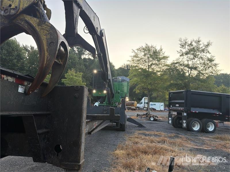 John Deere 437E Trailer Mounted Butt-n-Top Trailer Mounted Lo Горско стопанство - Други