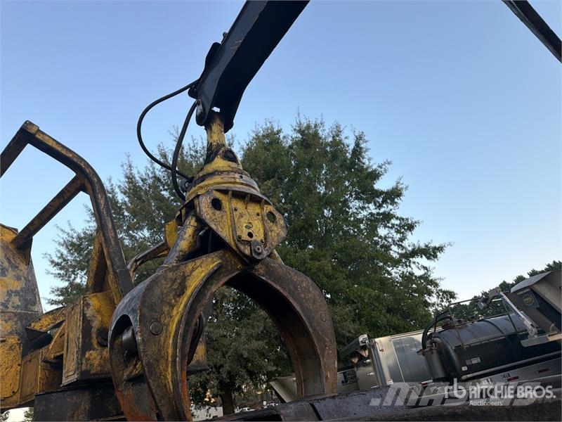 John Deere 437E Trailer Mounted Butt-n-Top Trailer Mounted Lo Горско стопанство - Други