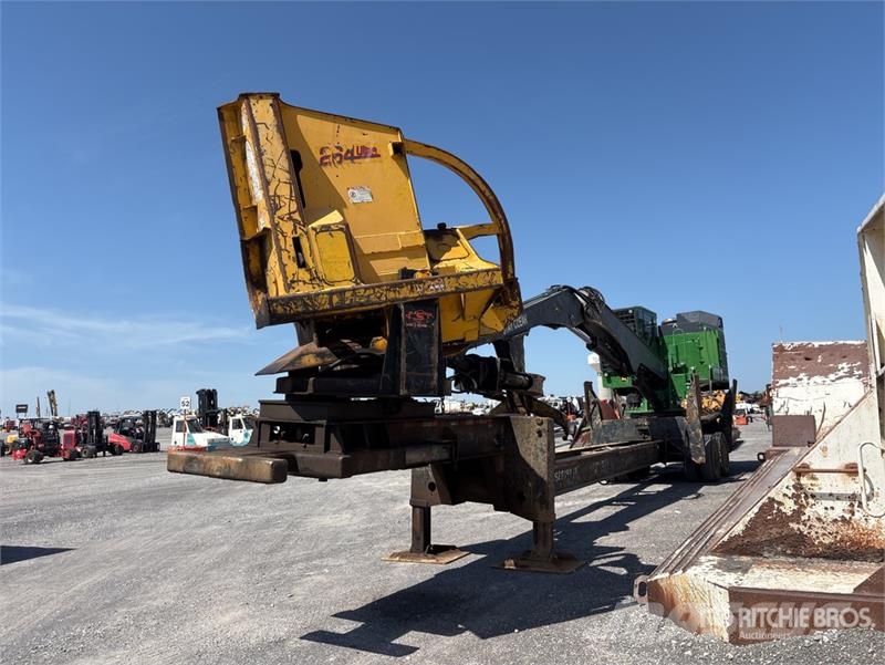 John Deere 437E Trailer Mounted Log Loader Incarcatoare forestiere