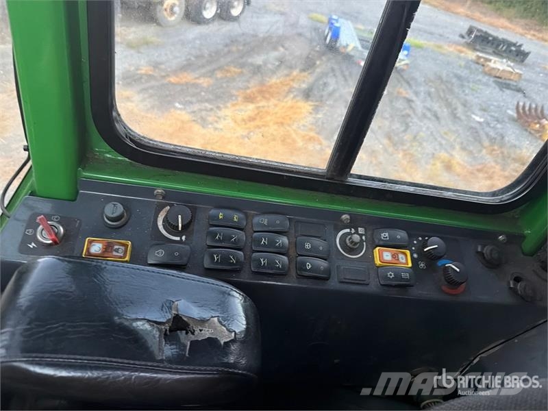 John Deere 437E Trailer Mounted Butt-n-Top Trailer Mounted Lo Горско стопанство - Други