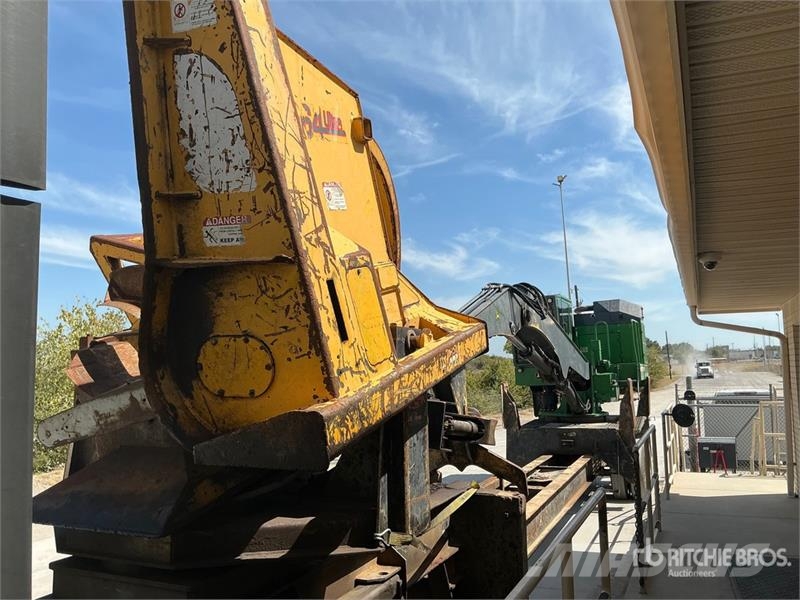 John Deere 437E Trailer Mounted Log Loader Incarcatoare forestiere