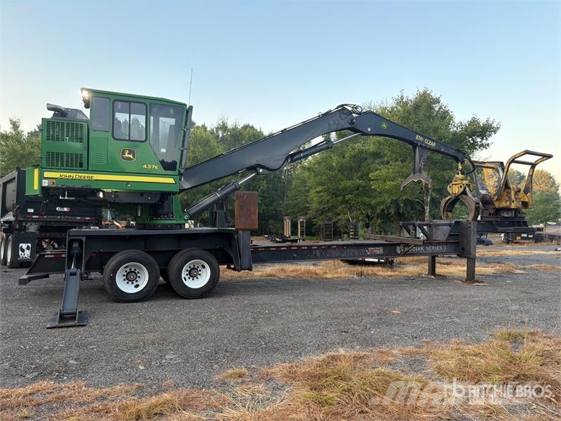 John Deere 437E Trailer Mounted Butt-n-Top Trailer Mounted Lo Горско стопанство - Други
