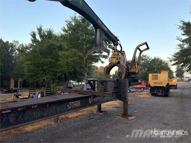 John Deere 437E Trailer Mounted Butt-n-Top Trailer Mounted Lo Горско стопанство - Други