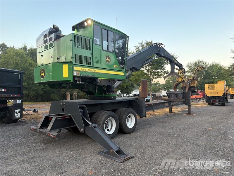 John Deere 437E Trailer Mounted Butt-n-Top Trailer Mounted Lo Горско стопанство - Други