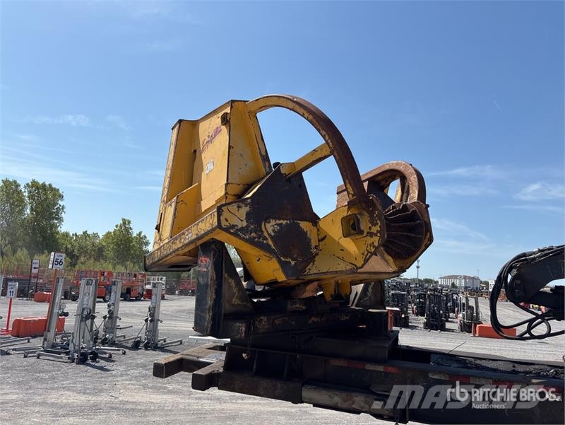 John Deere 437E Trailer Mounted Log Loader Incarcatoare forestiere