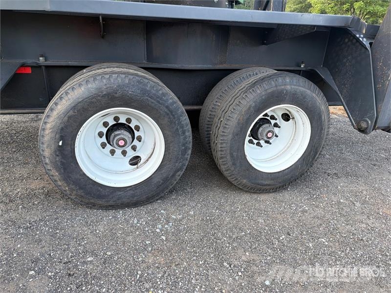 John Deere 437E Trailer Mounted Butt-n-Top Trailer Mounted Lo Горско стопанство - Други