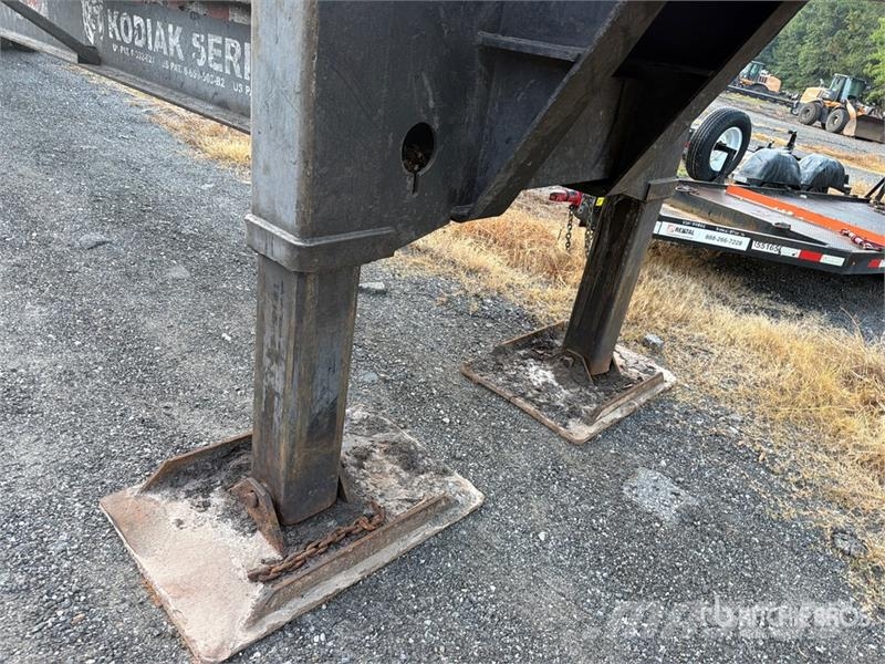 John Deere 437E Trailer Mounted Butt-n-Top Trailer Mounted Lo Горско стопанство - Други