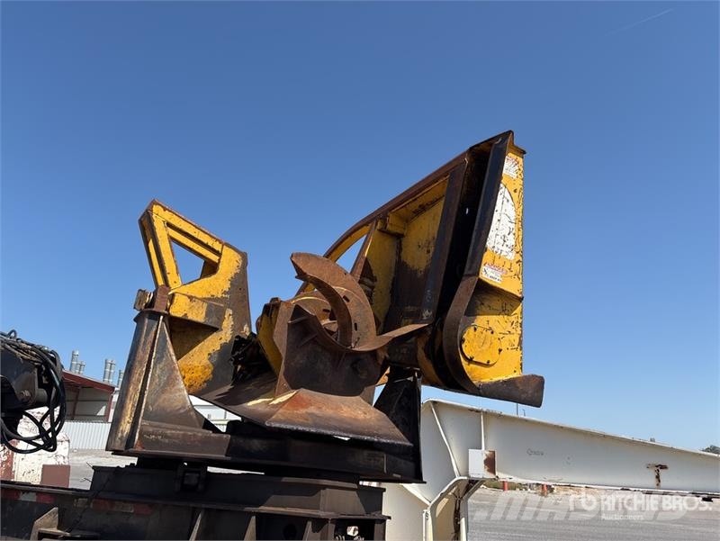 John Deere 437E Trailer Mounted Log Loader Incarcatoare forestiere