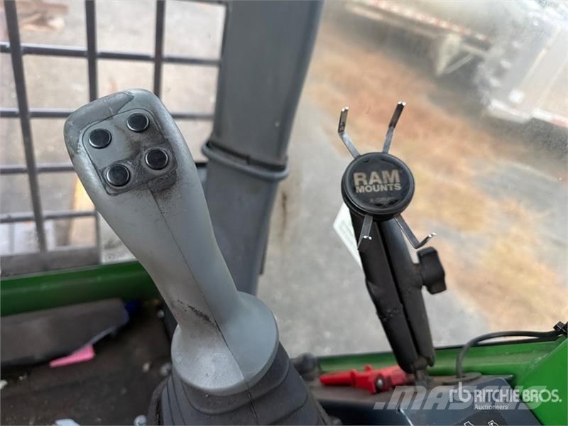 John Deere 437E Trailer Mounted Butt-n-Top Trailer Mounted Lo Горско стопанство - Други
