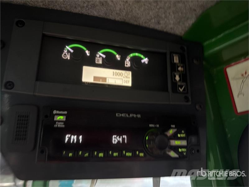 John Deere 437E Trailer Mounted Butt-n-Top Trailer Mounted Lo Горско стопанство - Други