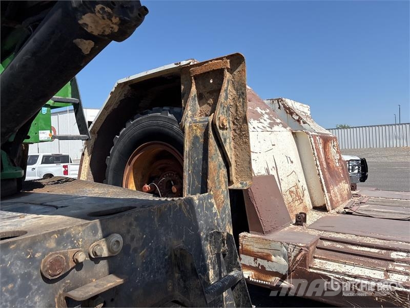 John Deere 437E Trailer Mounted Log Loader Incarcatoare forestiere