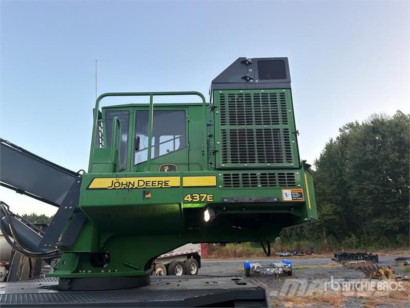 John Deere 437E Trailer Mounted Butt-n-Top Trailer Mounted Lo Горско стопанство - Други