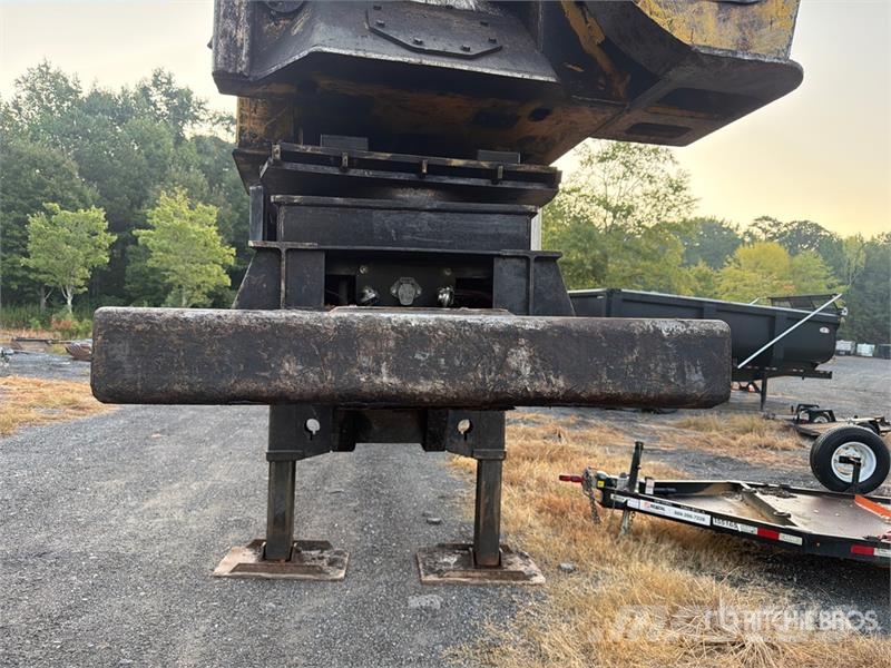 John Deere 437E Trailer Mounted Butt-n-Top Trailer Mounted Lo Горско стопанство - Други