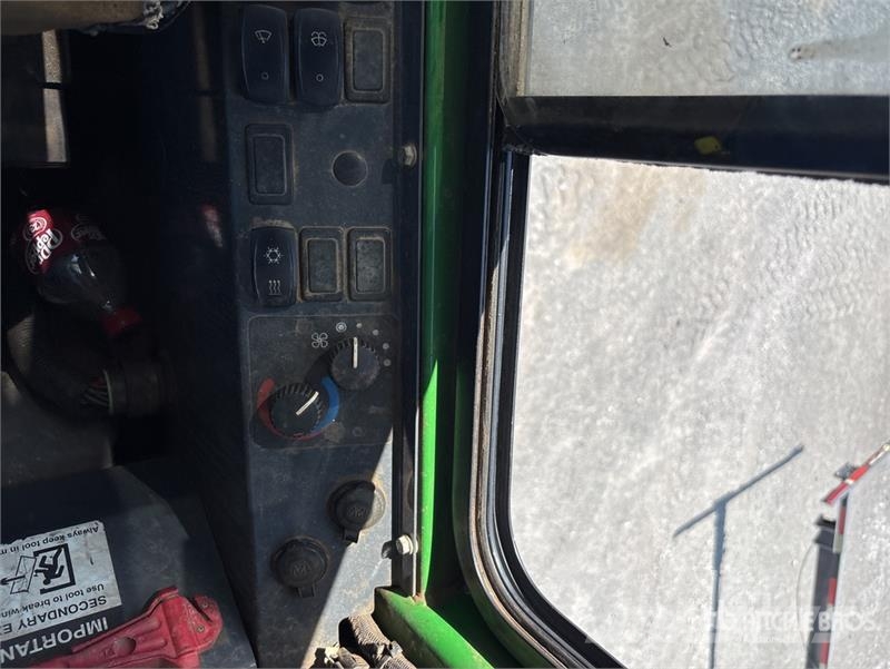 John Deere 437E Trailer Mounted Log Loader Incarcatoare forestiere