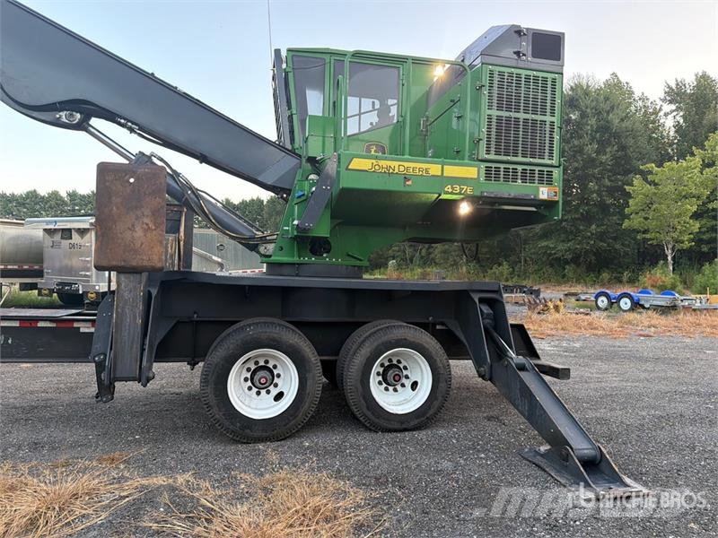 John Deere 437E Trailer Mounted Butt-n-Top Trailer Mounted Lo Горско стопанство - Други