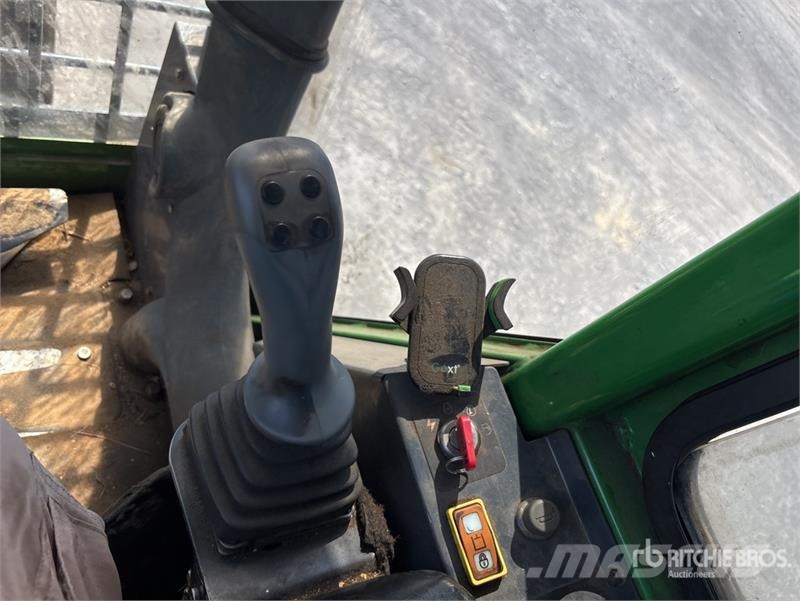 John Deere 437E Trailer Mounted Log Loader Incarcatoare forestiere