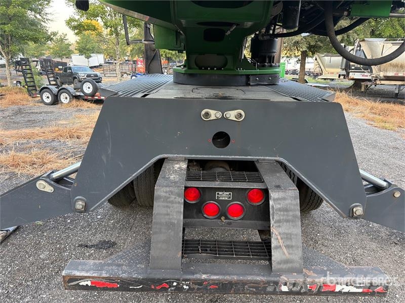 John Deere 437E Trailer Mounted Butt-n-Top Trailer Mounted Lo Горско стопанство - Други