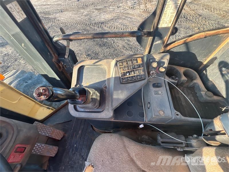 John Deere 444J Wheel loaders