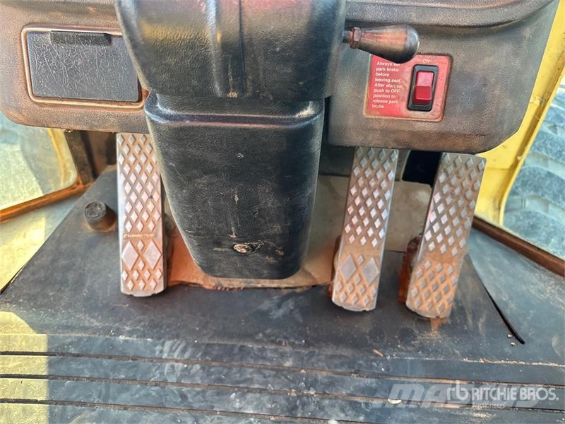 John Deere 444J Wheel loaders