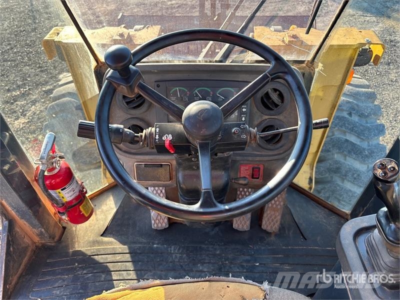 John Deere 444J Wheel loaders