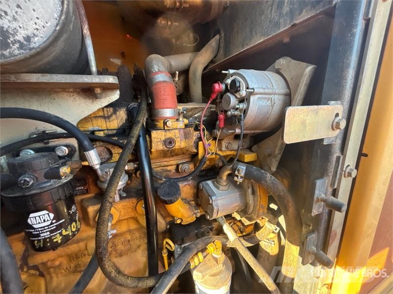 John Deere 444J Wheel loaders