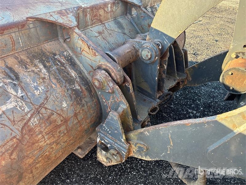 John Deere 444J Wheel loaders
