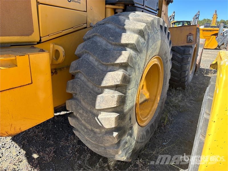John Deere 444K Wheel Loader Wheel loaders