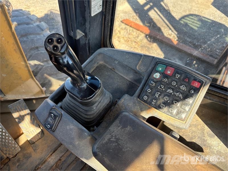 John Deere 444K Wheel Loader Wheel loaders