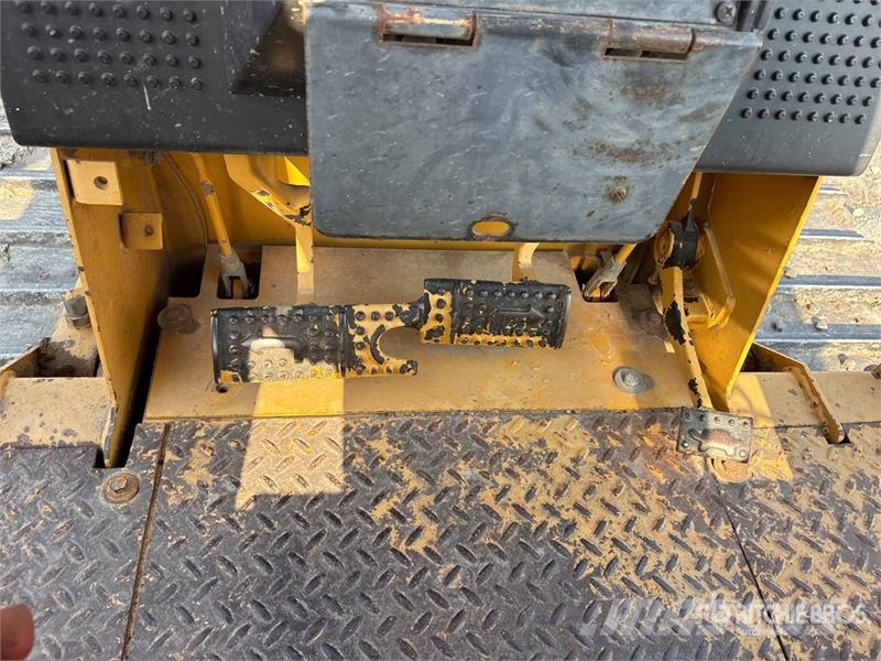 John Deere 450G Bulldozer