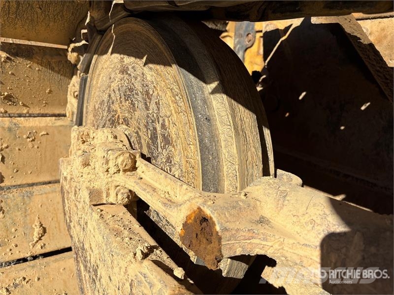 John Deere 450H LGP Crawler dozers